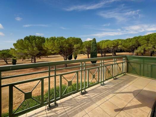 Appartement à vendre 280 000 € 3 pièces 2 chambres 71,1 m² Étage 2/2 Sainte Croix Fréjus 83600