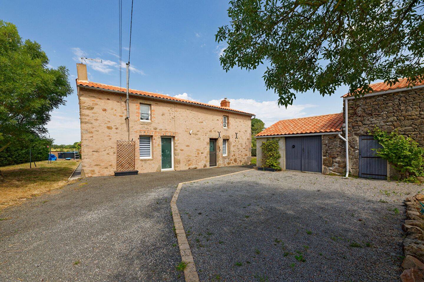 Maison 6 pièces 142 m² · à Legé · 142 m² · 326 500 €