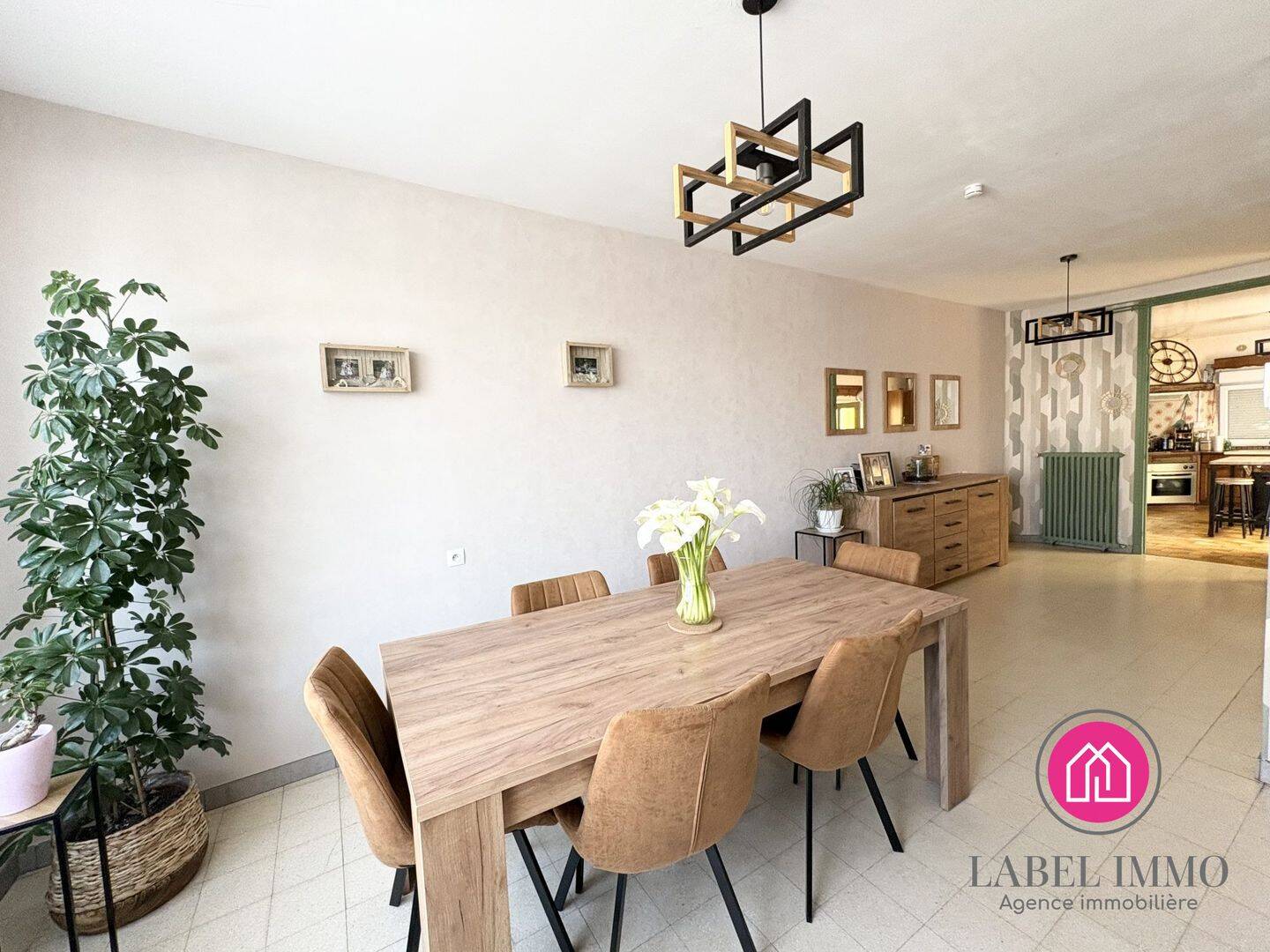 Maison 5 pièces 147 m² · à Crespin · 147 m² · 166 000 €