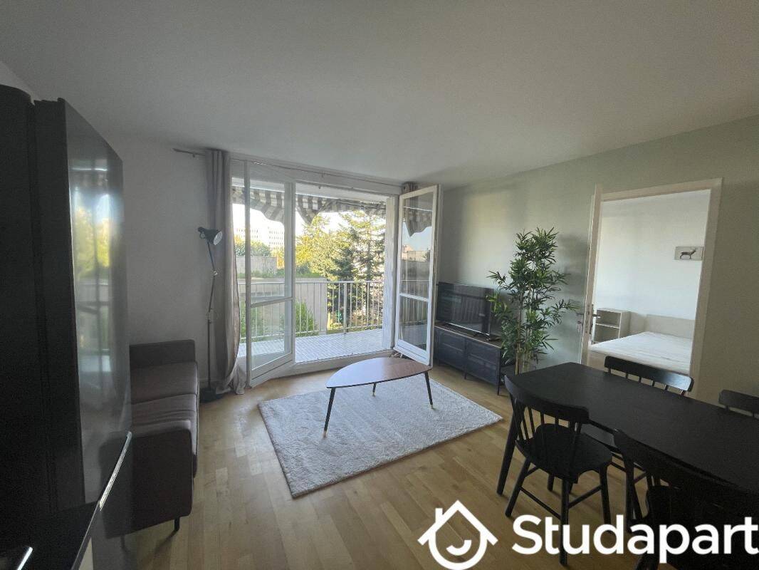 1 pièce 11 m² · à Orléans · 11 m² · 440 €