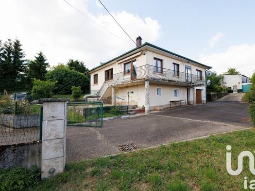 Maison de plain-pied à vendre 199 000 € 5 pièces 3 chambres 124 m² 1 860 m² de terrain Boulay-Moselle 57220