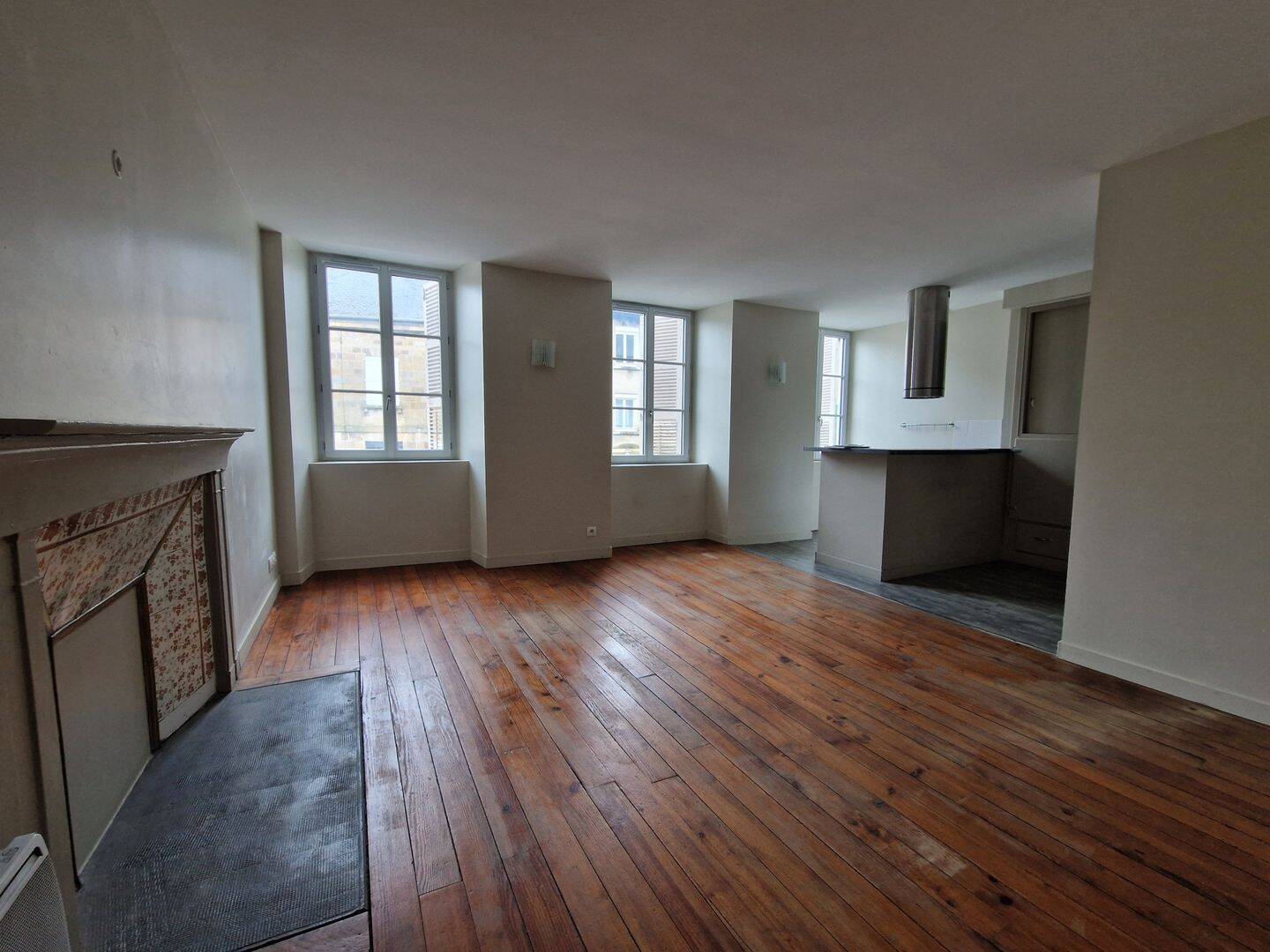 Appartement 1 pièce 33 m² · à Lubersac · 33 m² · 406 €