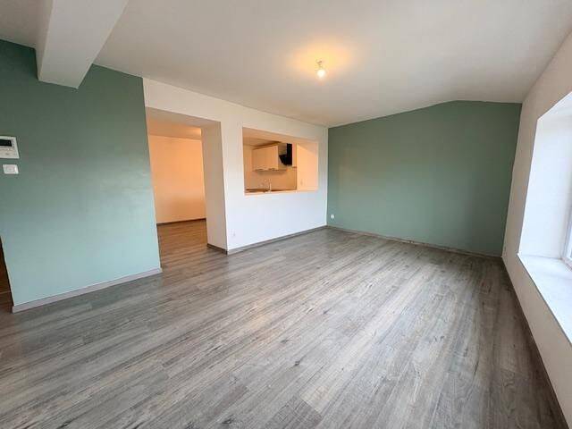 Appartement 3 pièces 69 m² · à Meximieux · 69 m² · 832 €