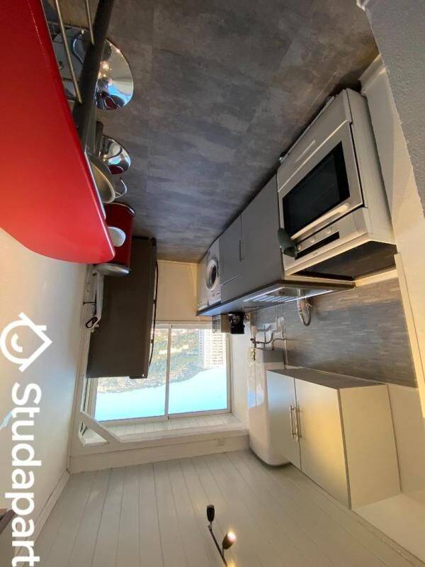 1 pièce 10 m² · à Toulon · 10 m² · 420 €
