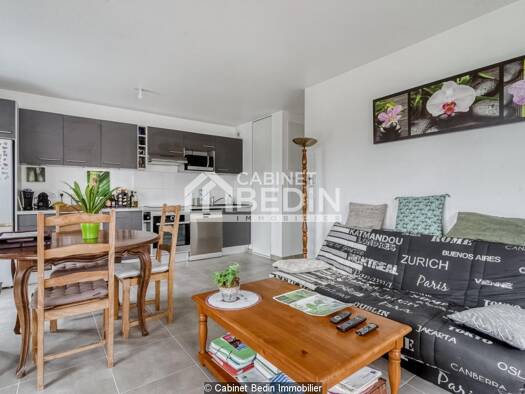 Appartement à vendre 268 128 € 3 pièces 2 chambres 57,5 m² Étage 1/2 Audenge 33980
