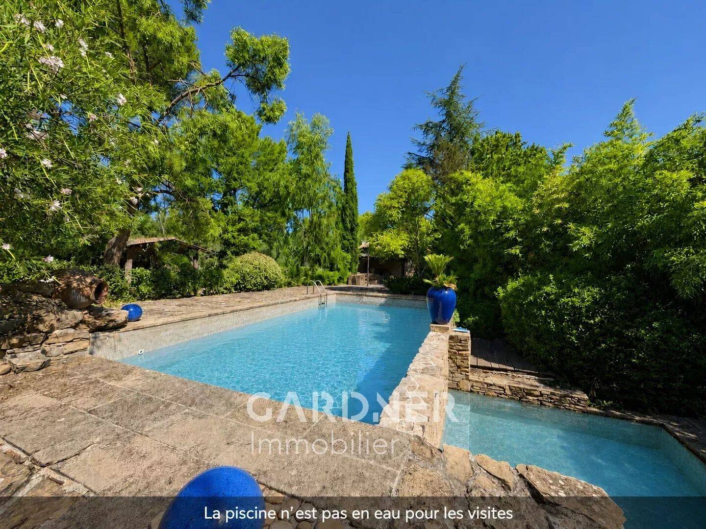 Maison 5 pièces 210 m² · à Roquevaire · 210 m² · 945 000 €