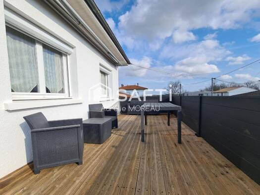 Maison à vendre 315 000 € 5 pièces 4 chambres 105 m² 865 m² de terrain Centre Carbon-Blanc 33560