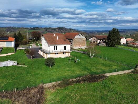 Maison à vendre 275 000 € 6 pièces 3 chambres 258 m² 3 839 m² de terrain Bagnac-sur-Célé 46270