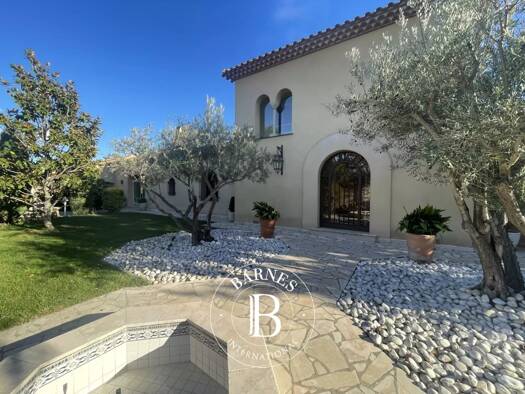 Maison à vendre 1 575 000 € 7 pièces 3 chambres 222 m² Saint Assiscle-Saint Charles Perpignan 66000