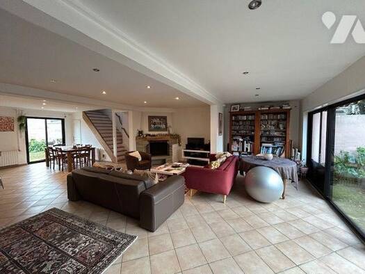 Maison à vendre 654 500 € 6 pièces 4 chambres 156 m² 352 m² de terrain Saint-Malo 35400