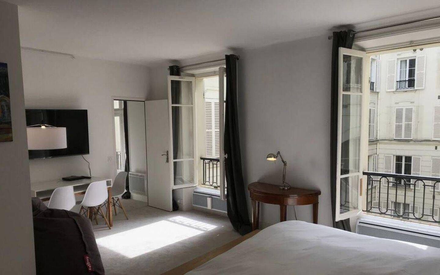 Appartement 1 pièce 40 m² · à Paris 7ème Arrondissement · 40 m² · 1 998 €