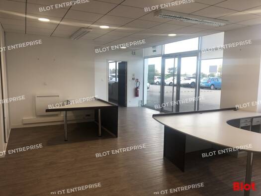 Espace bureau à louer 2 188 € 175 m² de bureaux Landerneau 29800