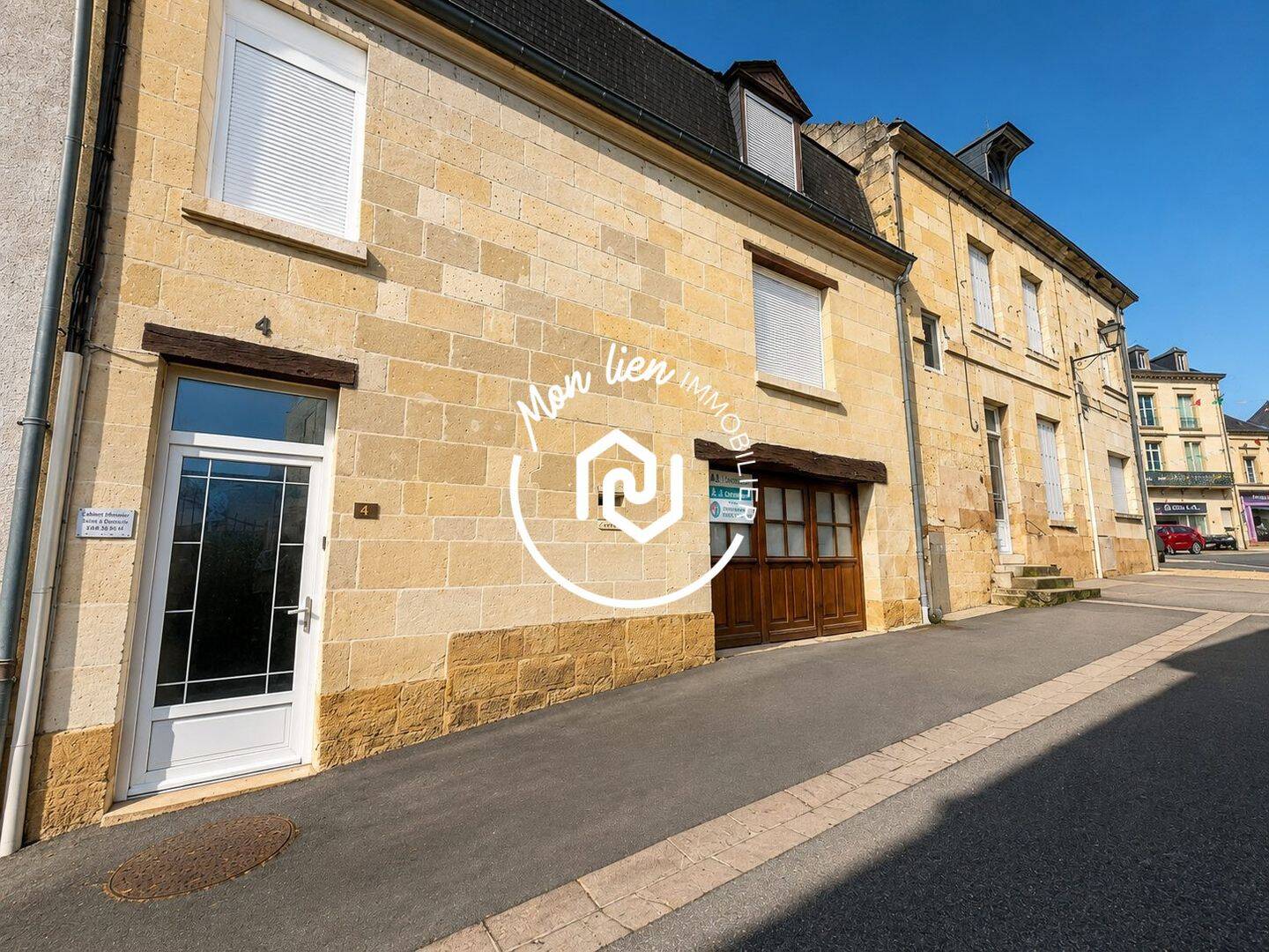 Maison 10 pièces 198 m² · à Bourgueil · 198 m² · 265 000 €