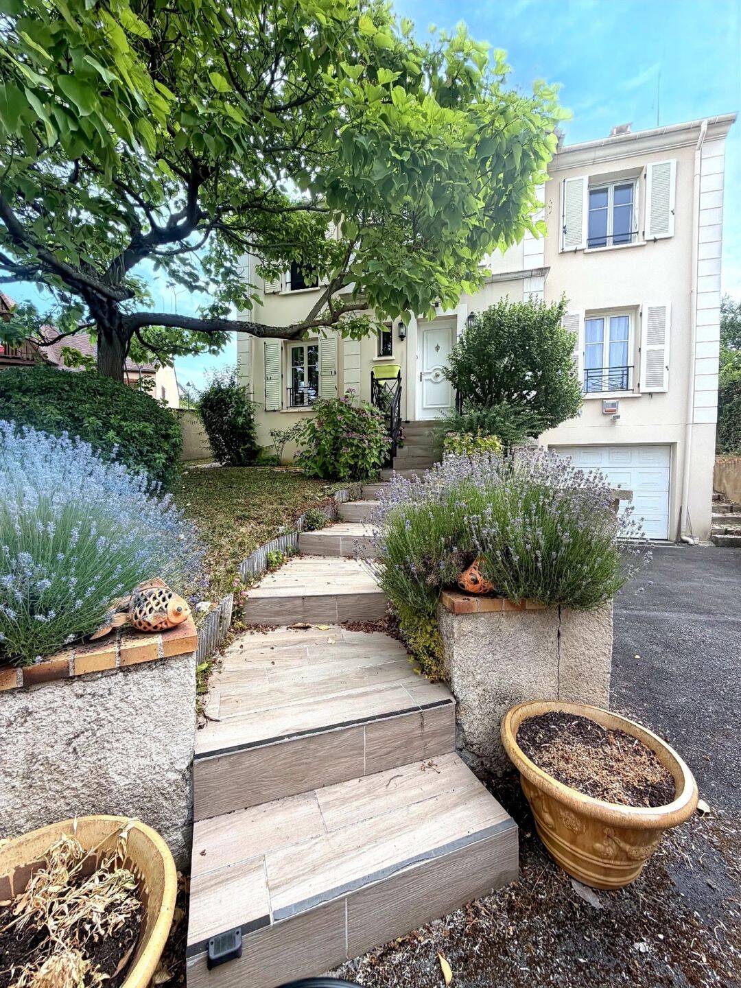 Maison 6 pièces 130 m² · à Fontenay-le-Fleury · 130 m² · 649 000 €