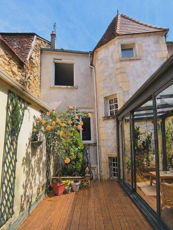 Maison 8 pièces 229 m² · à Nevers · 229 m² · 139 000 €