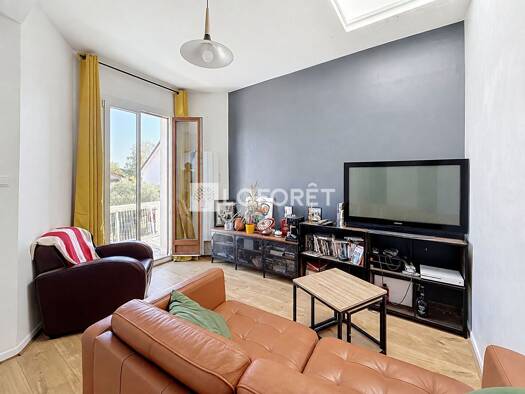 Appartement à vendre 154 000 € 2 pièces 1 chambre 28,7 m² Étage 1/2 Maroc Champigny-sur-Marne 94500