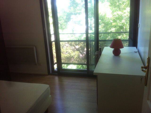 Appartement 1 pièce 100 m² · à Bordeaux · 100 m² · 440 €/mois