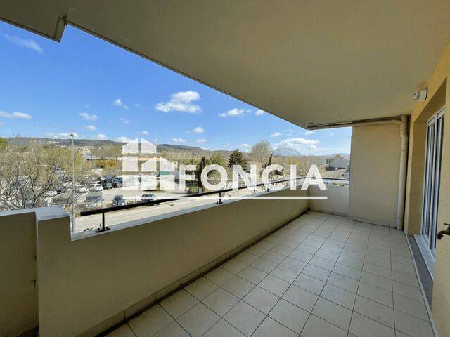 Appartement 4 pièces 77 m² · à Aix-en-Provence · 77,4 m² · 1 261 €