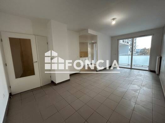 Appartement à louer 625 € 2 pièces 1 chambre 57 m² 2ème étage Croix Rouge-Haut de Murigny Reims 51100