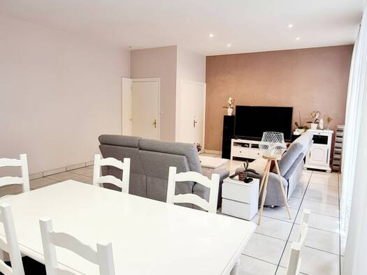 Appartement à vendre 175 000 € 5 pièces 3 chambres 122 m² Étage 2/4 Hyper Centre-Vieille Ville Saint-Étienne 42000