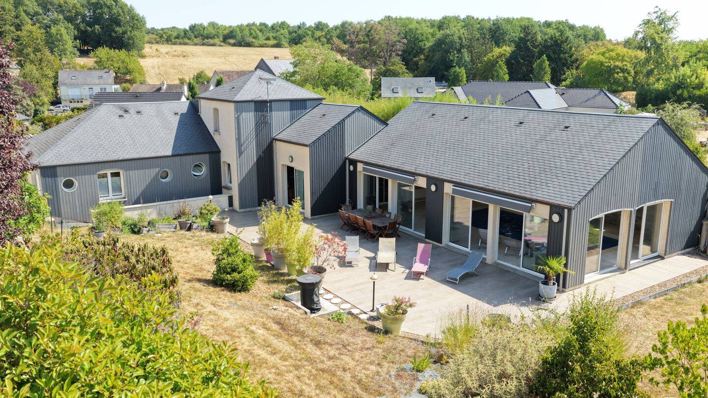 Maison 6 pièces 202 m² · à Savonnières · 202 m² · 614 800 €