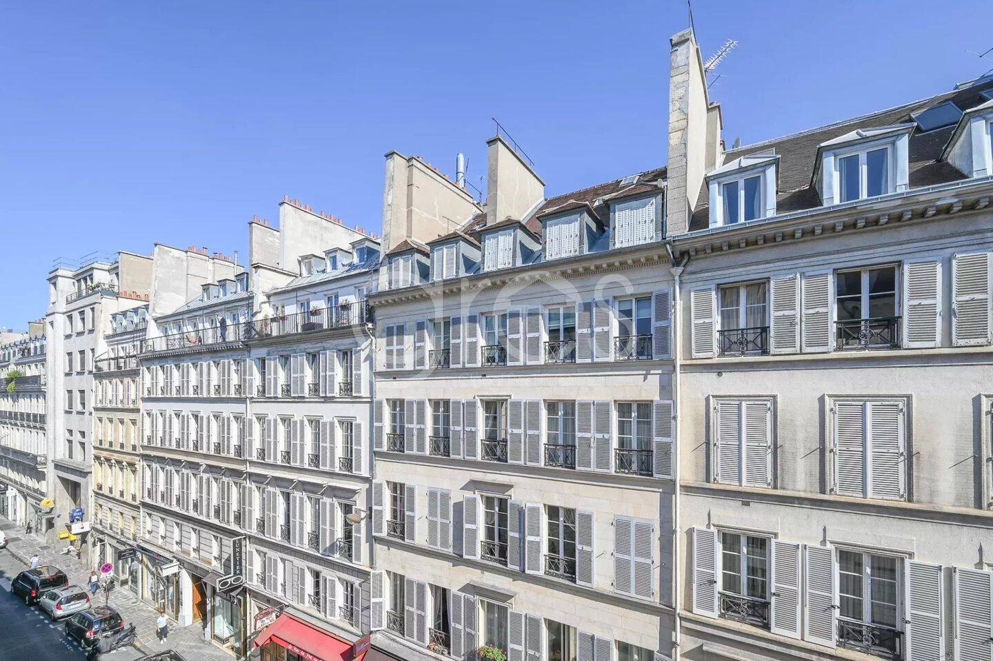 Appartement 3 pièces 70 m² · à Paris 8ème Arrondissement · 70 m² · 2 245 €