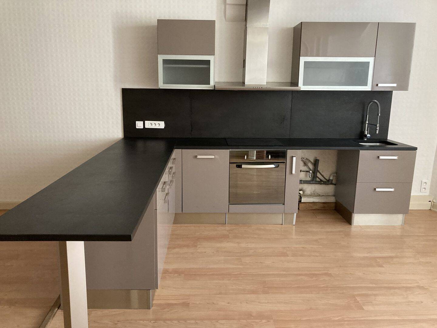 Appartement 3 pièces 83 m² · à Saintes · 83,1 m² · 667 €