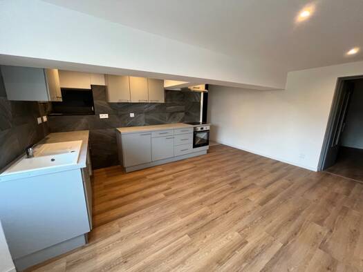 Maison à vendre 325 000 € 5 pièces 3 chambres 184 m² Frasne 25560