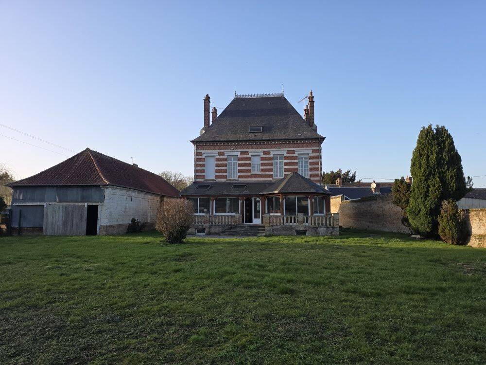 Maison 12 pièces 303 m² · à Amiens · 303 m² · 389 000 €