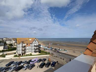 Appartement en viager Bouquet 64 000 € 3 pièces 1 chambre 58,2 m² Sous le toit, Étage 7/7 Cabourg 14390