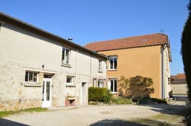 Mas à vendre 260 000 € 10 pièces 7 chambres 250 m² 1 239 m² de terrain Aubérive 51600