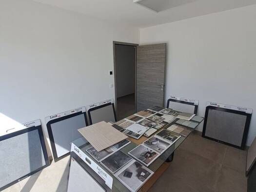 Espace bureau à louer 450 € 9,7 m² de bureaux Craus La Fare-les-Oliviers 13580