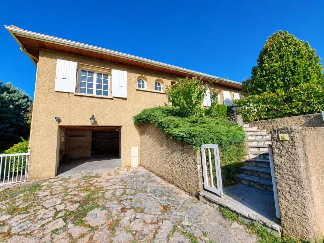 Maison 4 pièces 120 m² · à Laveyron · 120 m² · 1 200 €/mois
