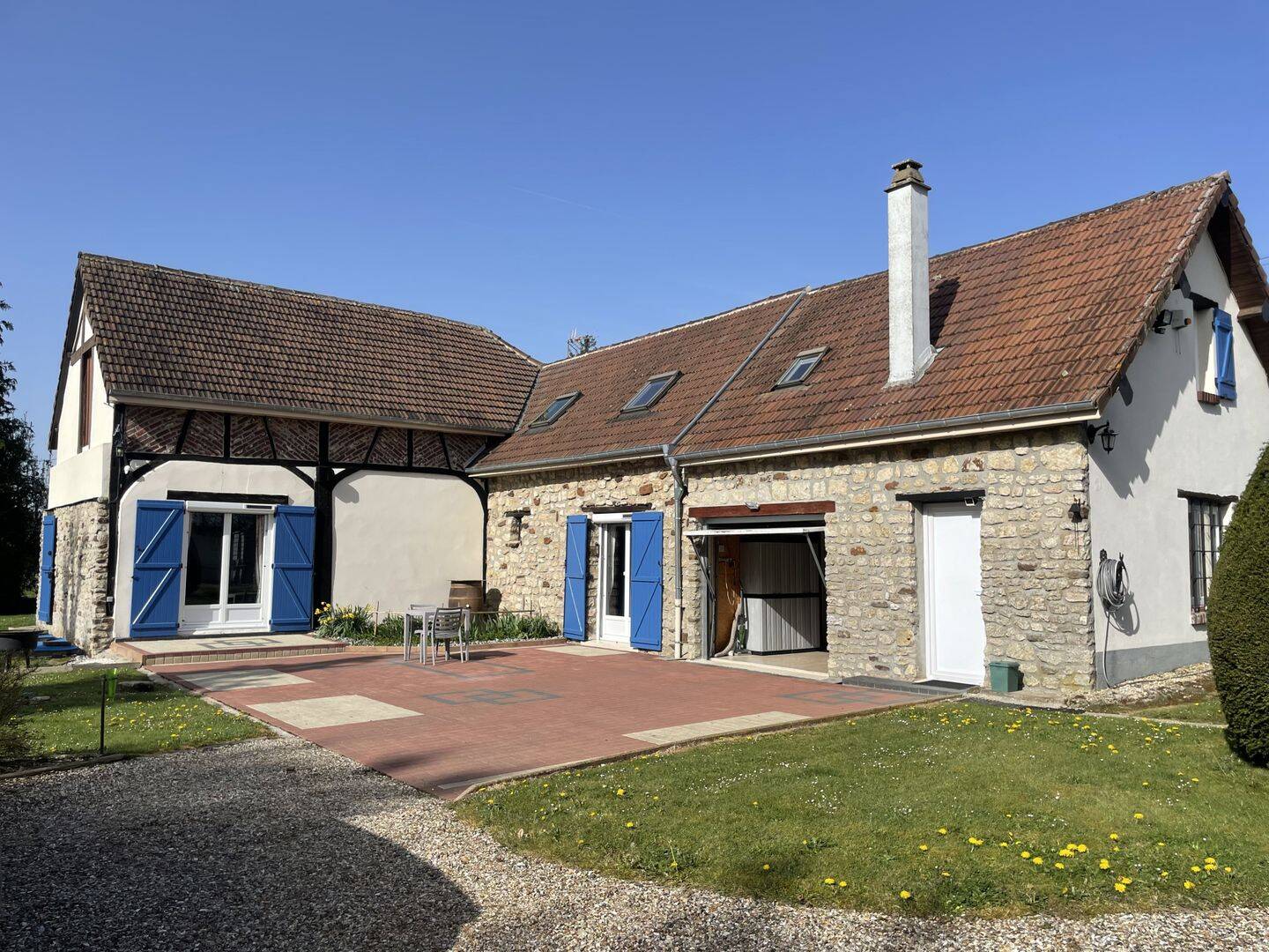 Maison 7 pièces 153 m² · à Cuy-Saint-Fiacre · 153,1 m² · 369 000 €