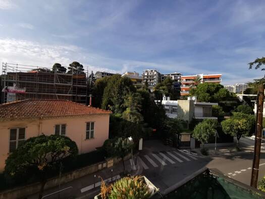 Appartement à vendre 360 000 € 3 pièces 2 chambres 64 m² 2ème étage Libération Nice 06000