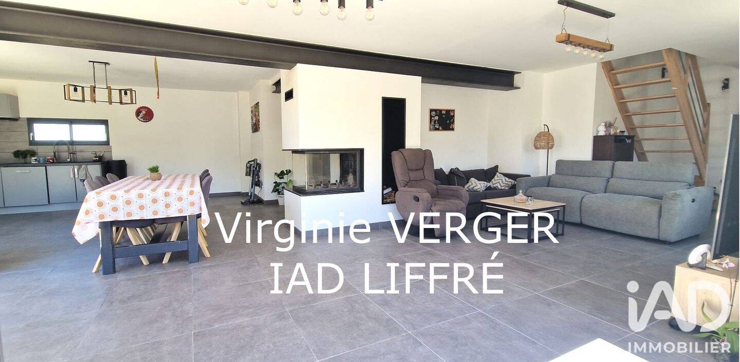 Maison 5 pièces 150 m² · à Liffré · 149,8 m² · 426 500 €