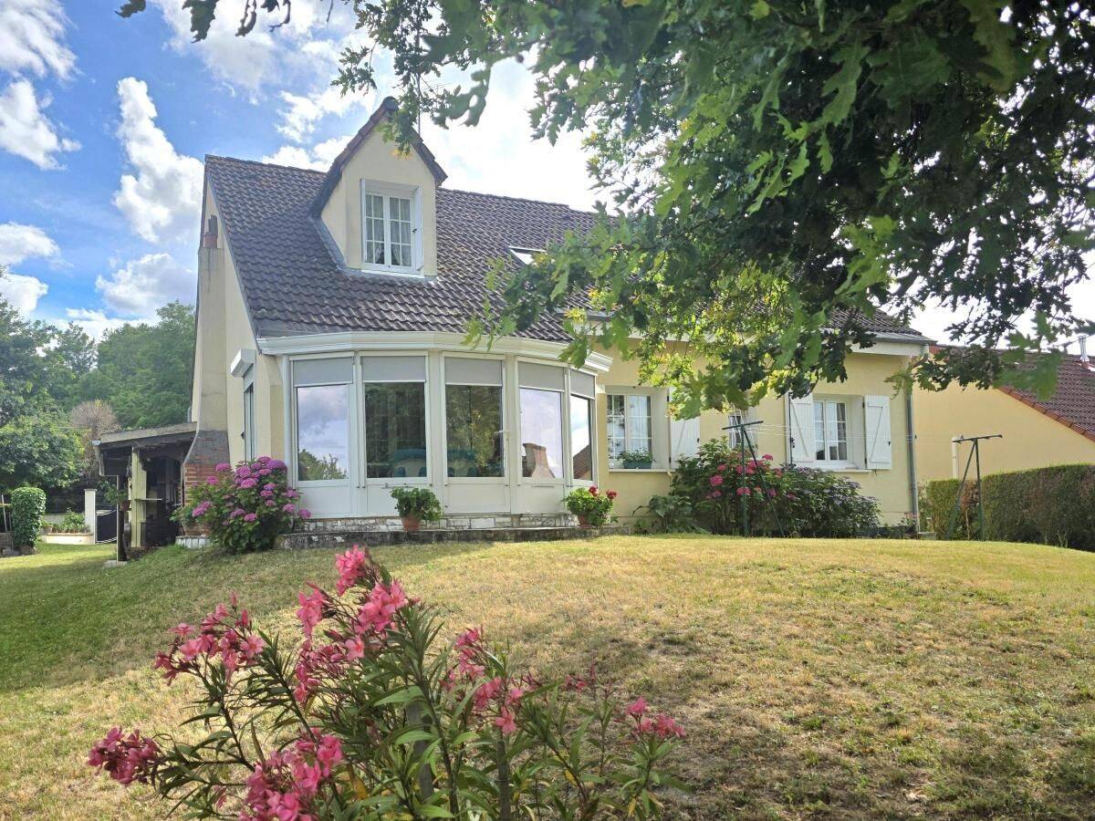 Maison 6 pièces 166 m² · à Vierzon · 165,6 m² · 192 960 €