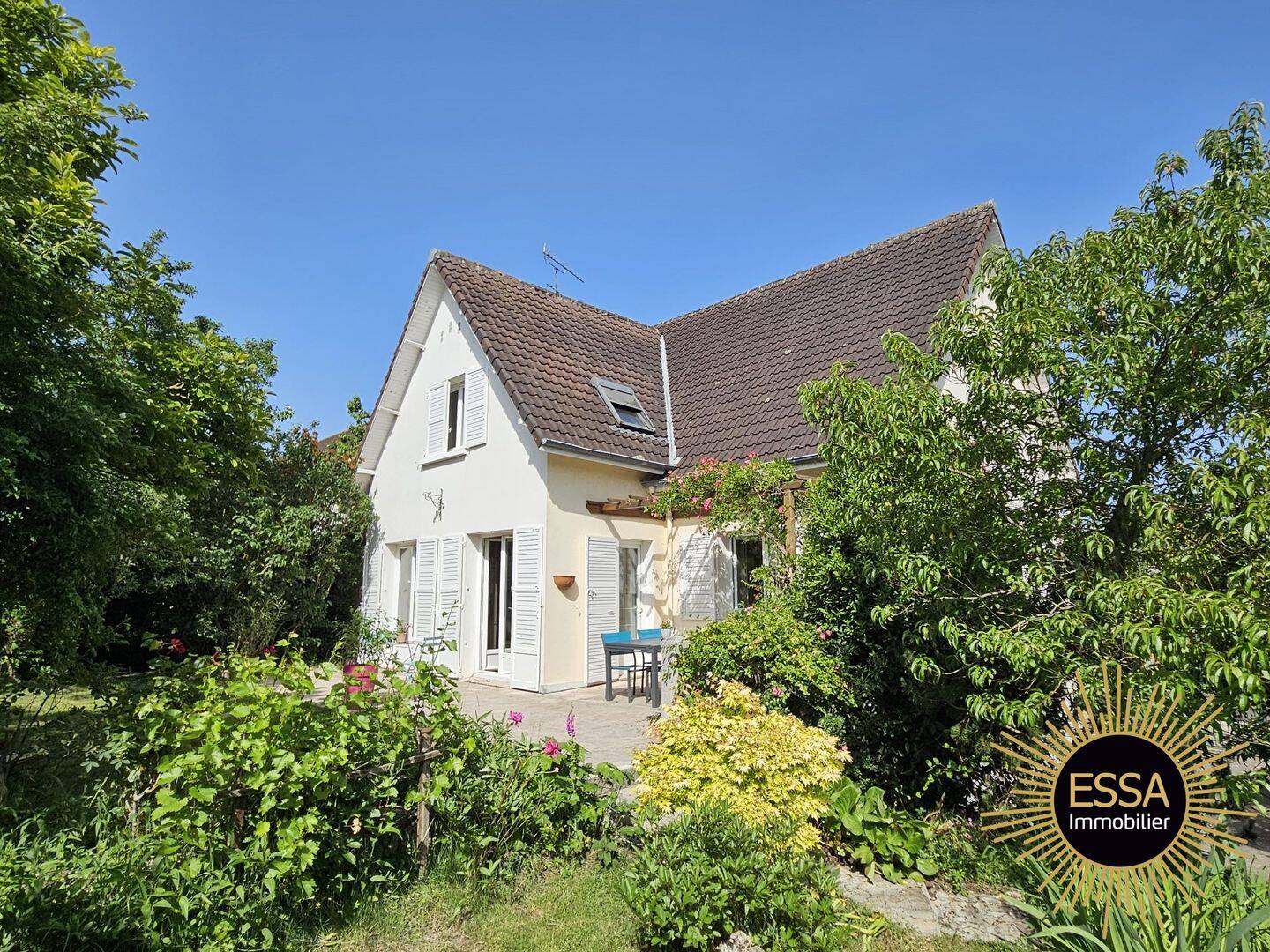 Maison 7 pièces 143 m² · à Bailly · 143 m² · 848 000 €