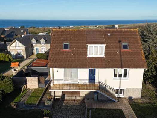 Maison à vendre 364 900 € 7 pièces 4 chambres 105 m² 511 m² de terrain Donville-les-Bains 50350