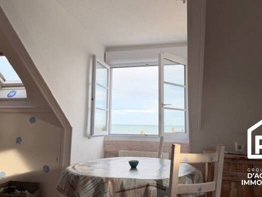 Appartement à vendre 128 700 € 2 pièces 1 chambre 39 m² Étage 4/4 Saint-Aubin-sur-Mer 14750