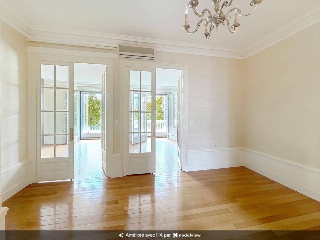 Appartement 5 pièces 132 m² · à Lyon 6ème Arrondissement · 132,4 m² · 650 000 €