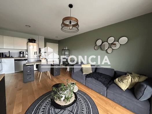 Appartement à louer 605 € 2 pièces 1 chambre 41,1 m² 1er étage Nord Est Lens 62300