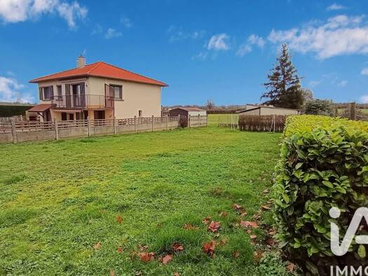 Maison à vendre 169 000 € 6 pièces 2 chambres 70 m² 1 182 m² de terrain Villerest 42300