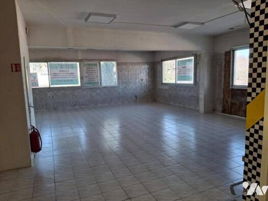 Local commercial à vendre 583 000 € Antibes 06600