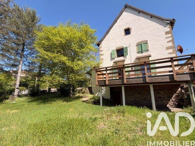 Maison 4 pièces 135 m² · à La Clayette · 135 m² · 198 000 €
