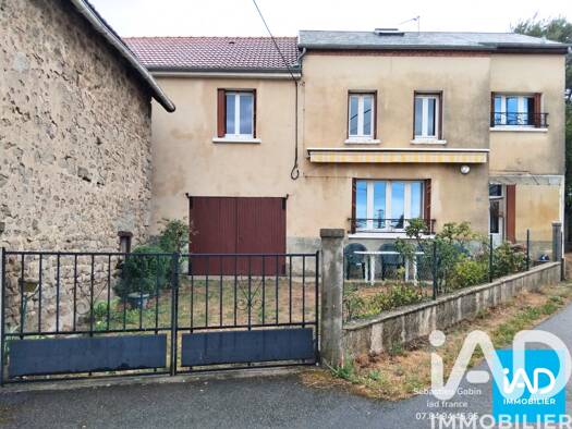 Maison à vendre 129 600 € 5 pièces 4 chambres 100 m² 6 523 m² de terrain Saint-Pardoux-les-Cards 23150
