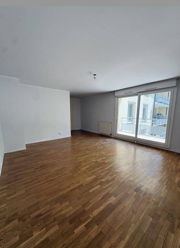 Appartement 3 pièces 78 m² · à Lyon 3ème Arrondissement · 78 m² · 1 056 €
