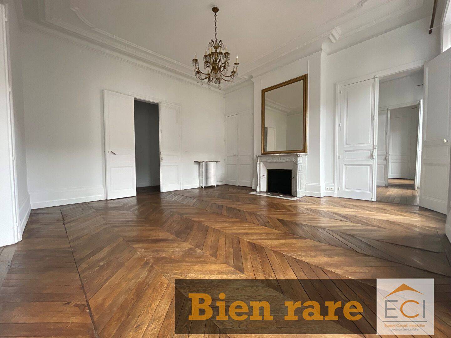 Appartement 6 pièces 207 m² · à Limoges · 207 m² · 1 498 €