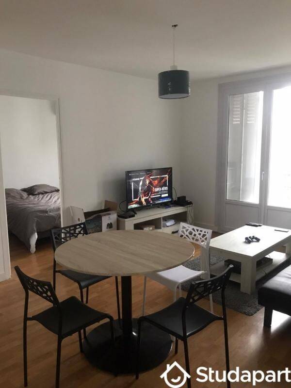 1 pièce 11 m² · à Bourges · 11 m² · 400 €/mois