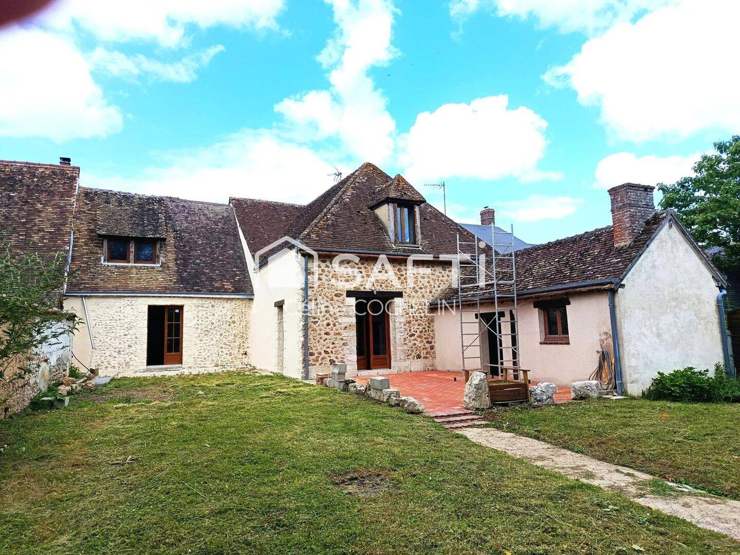 Maison 6 pièces 138 m² · à Bonneval · 138 m² · 209 500 €